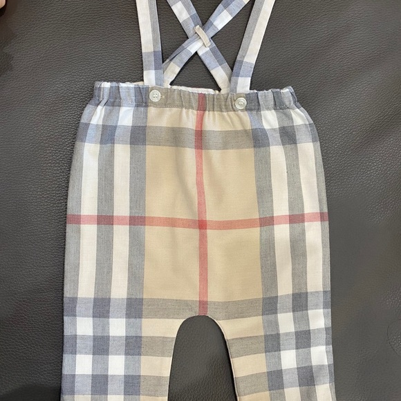 Burberry 2-piece Check Overall & Collared Bodysuit - Picture 2 of 15